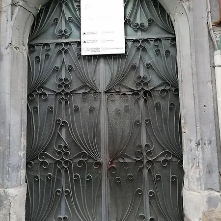 Sahary Hostel Nápoly