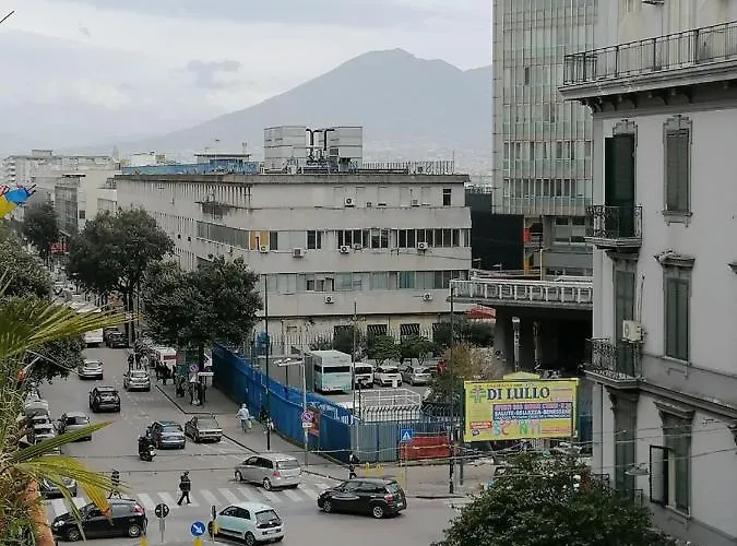 Sahary Hostel Νάπολη